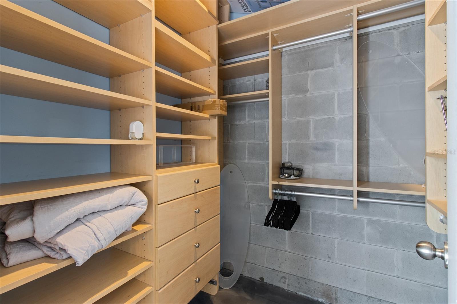 Image 40 of 57 For 217 12th Street 110
