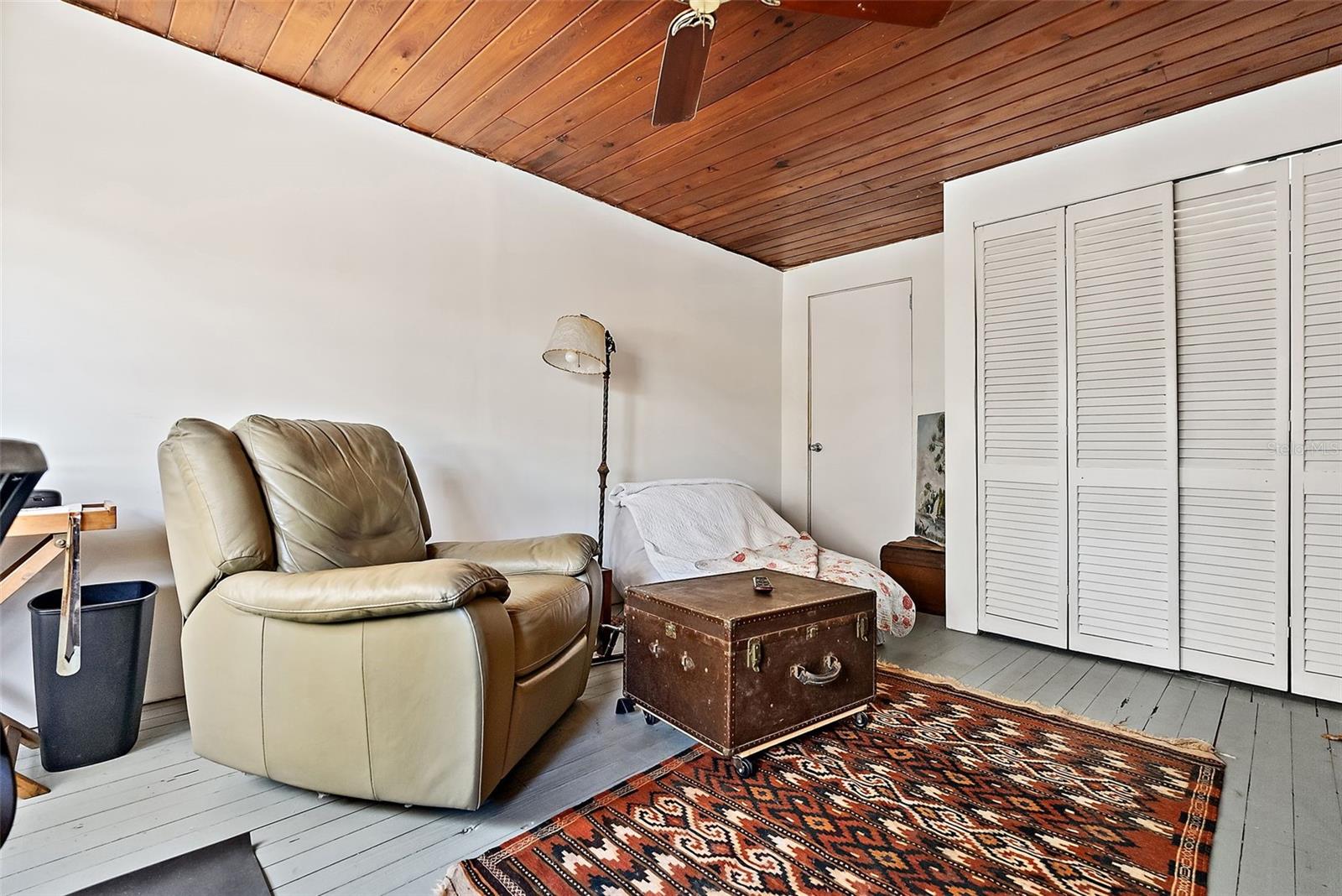 Image 17 of 50 For 44 77th Avenue