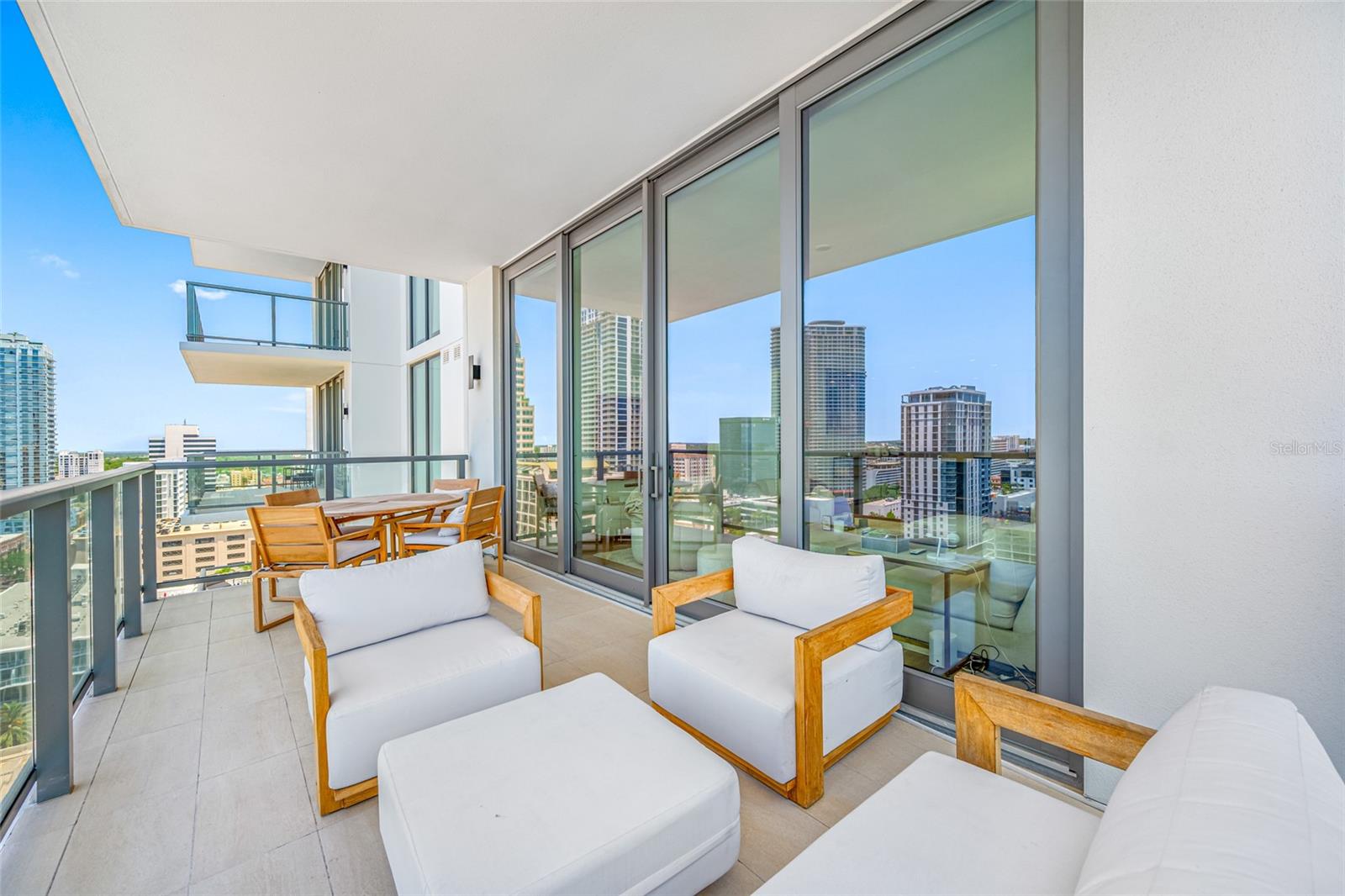Listing photo id 10 for 301 1st Street S 1906