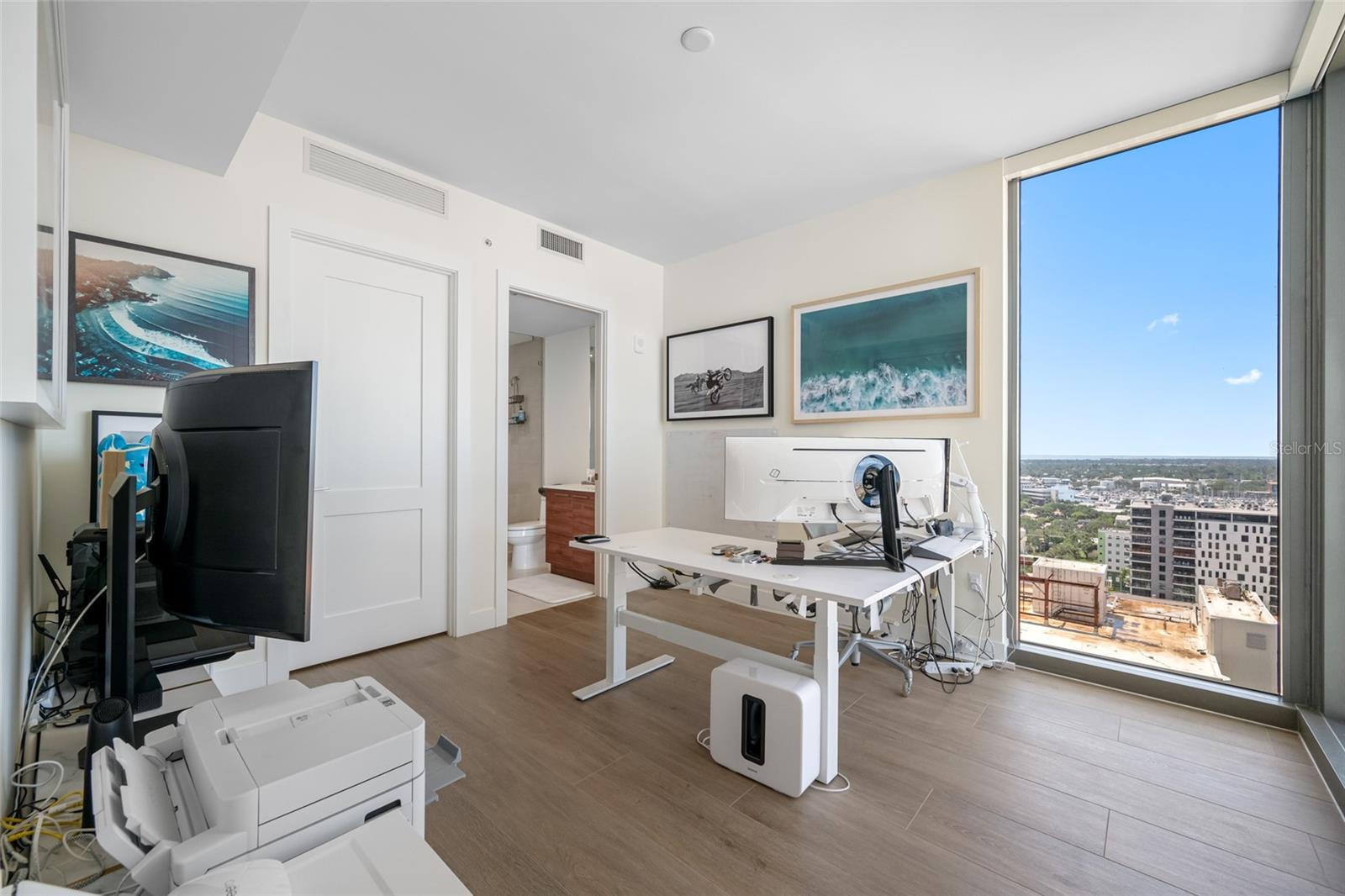 Listing photo id 16 for 301 1st Street S 1906