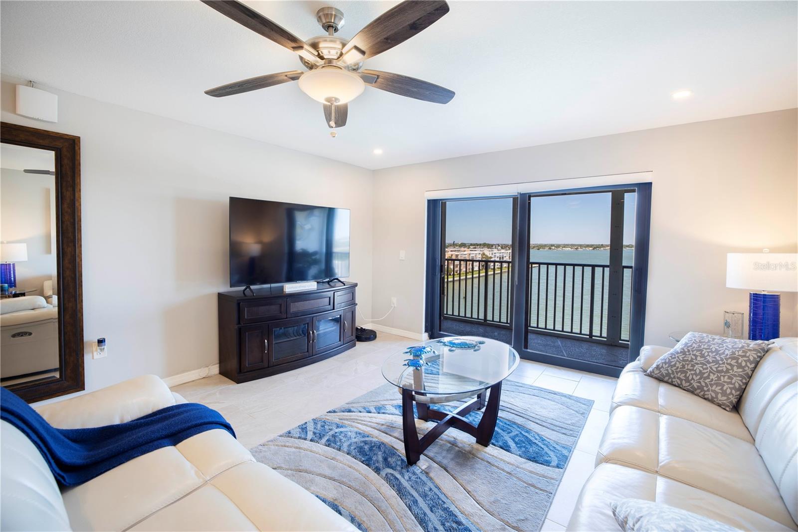 Image 17 of 50 For 7300 Sun Island Drive S 602