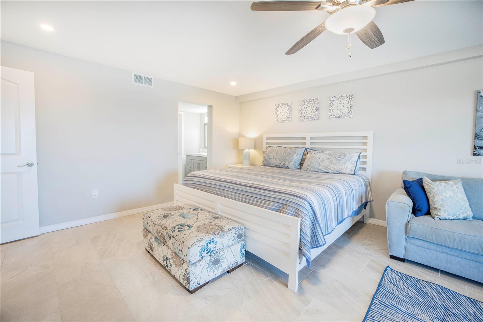 Image 20 of 50 For 7300 Sun Island Drive S 602