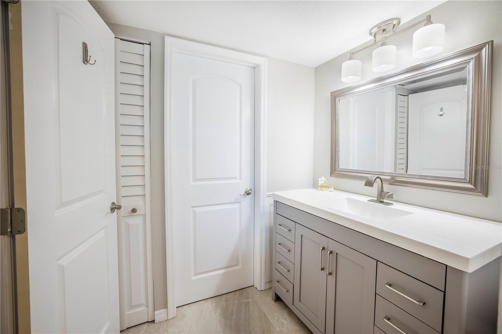 Image 31 of 50 For 7300 Sun Island Drive S 602