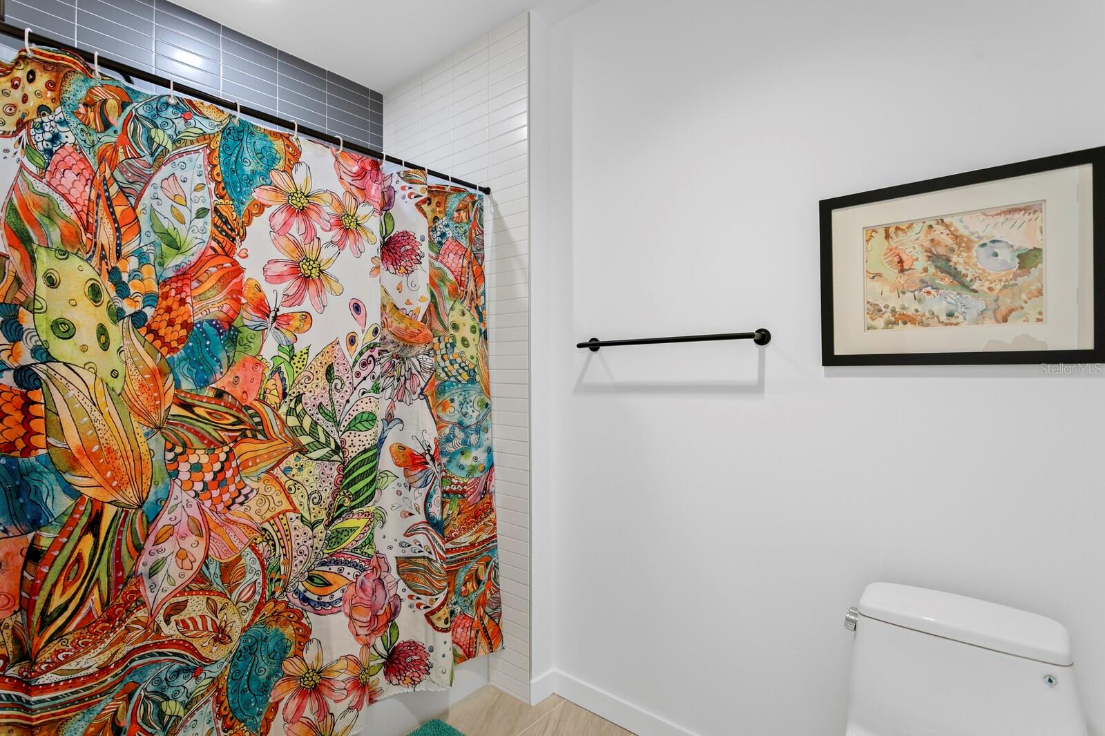 Image 36 of 66 For 777 3rd Avenue N 1408