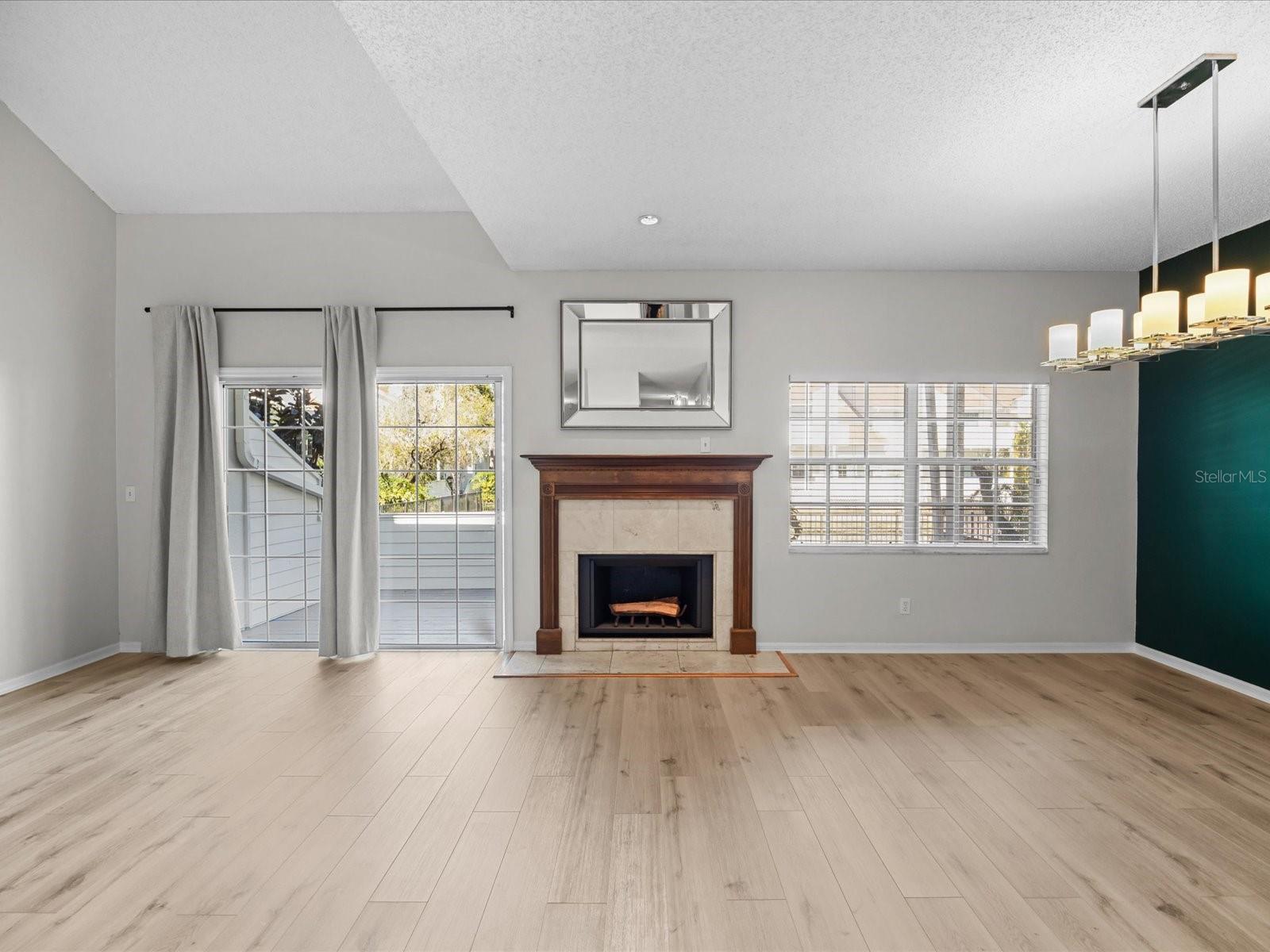 Image 11 of 45 For 5222 Russell Street 25