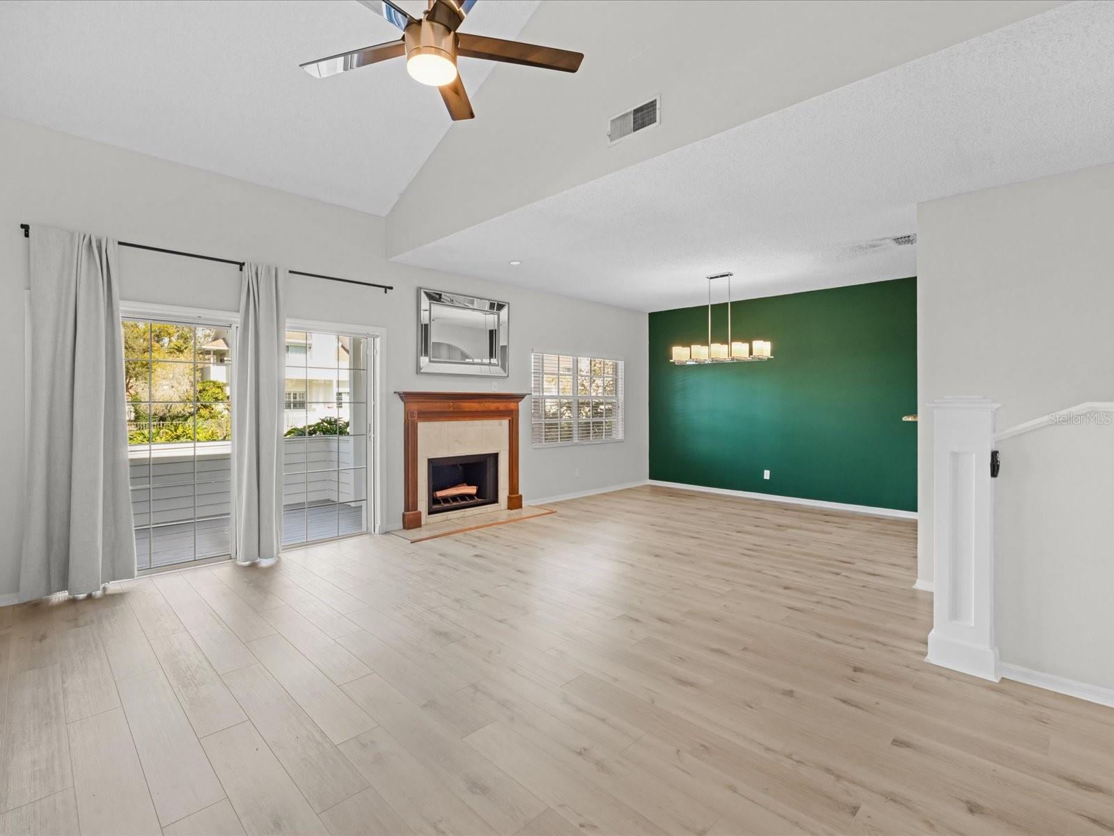 Image 12 of 45 For 5222 Russell Street 25