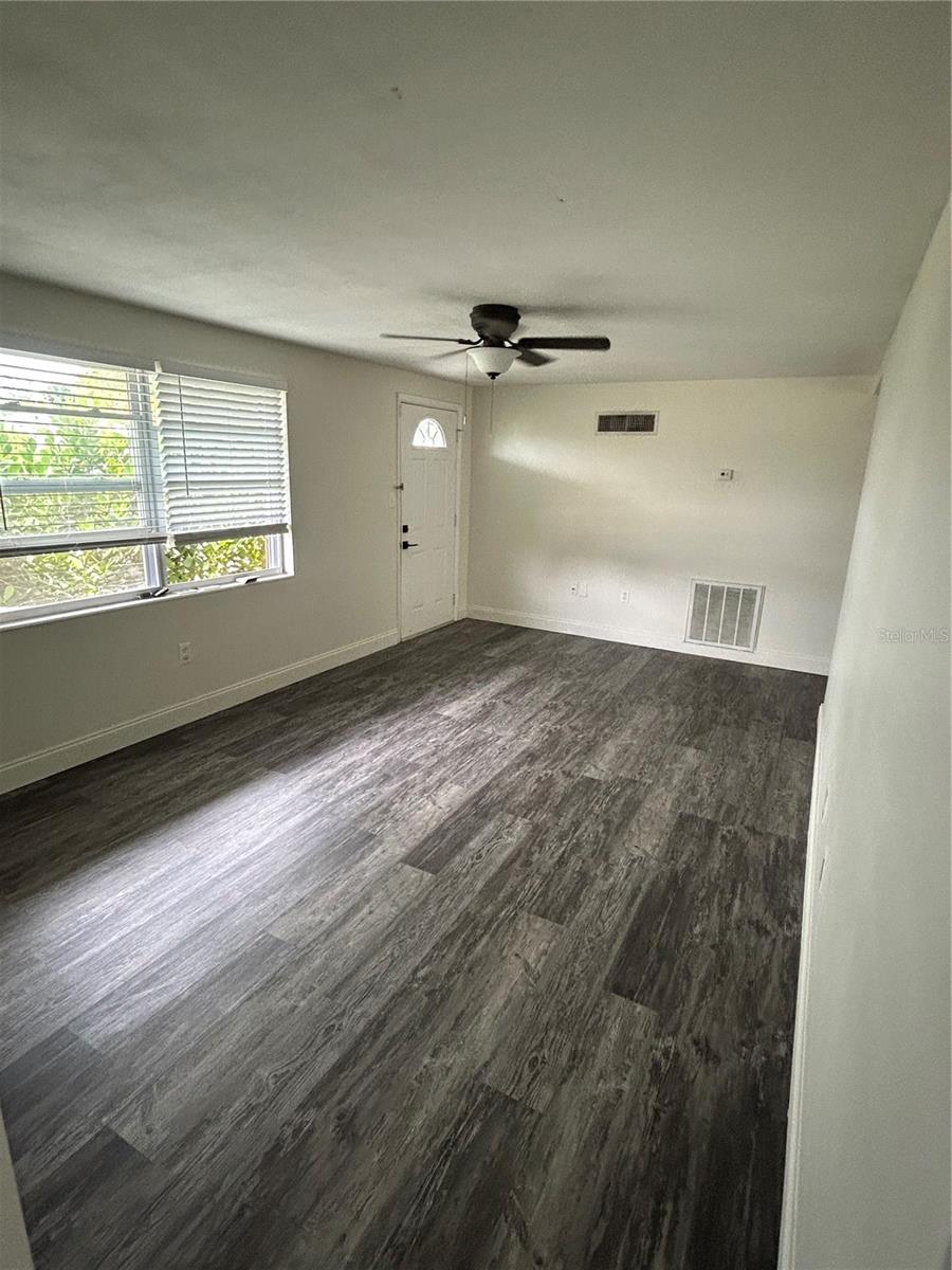 Image 3 of 12 For 2018 Hess Drive