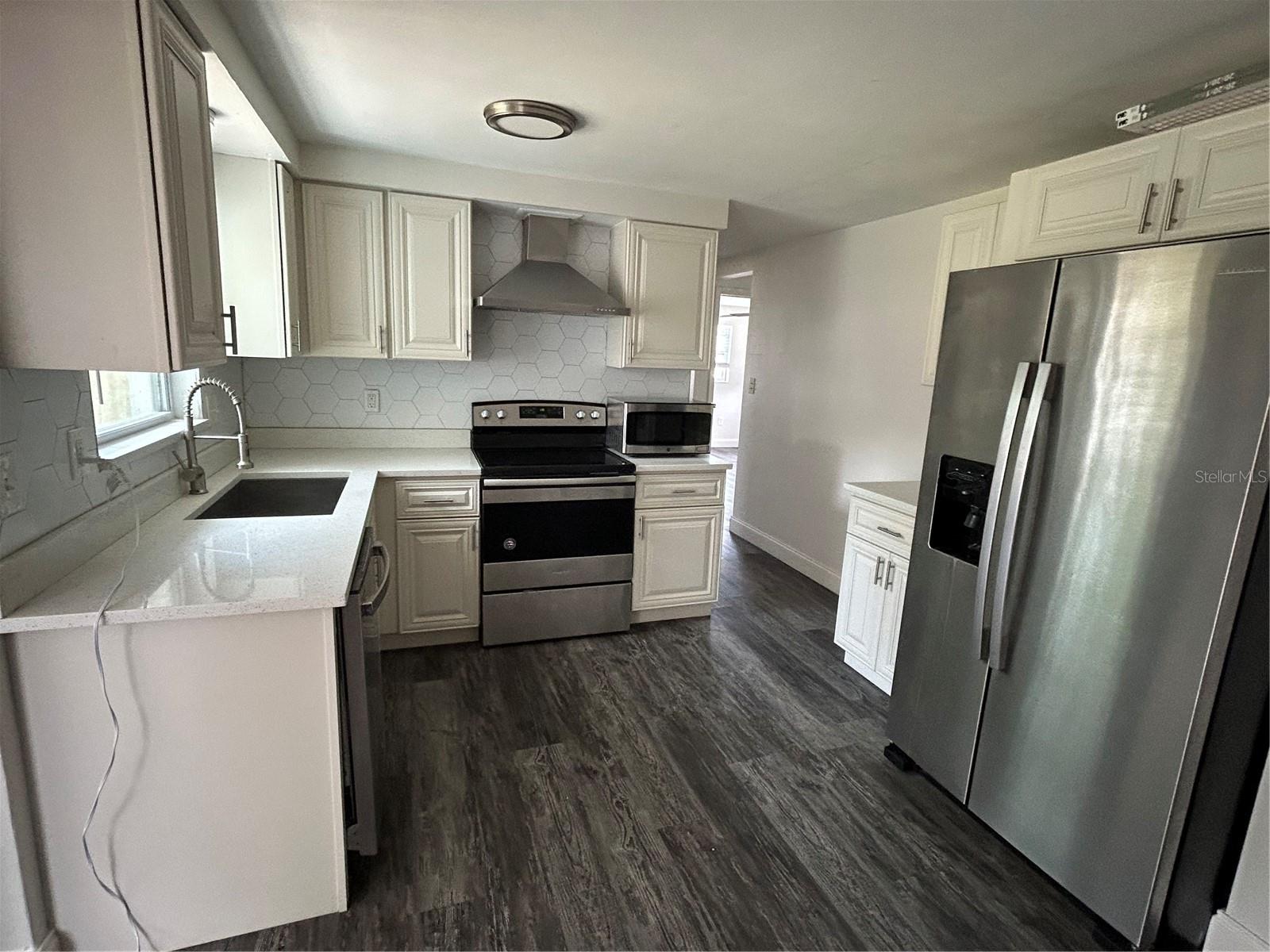 Image 5 of 12 For 2018 Hess Drive