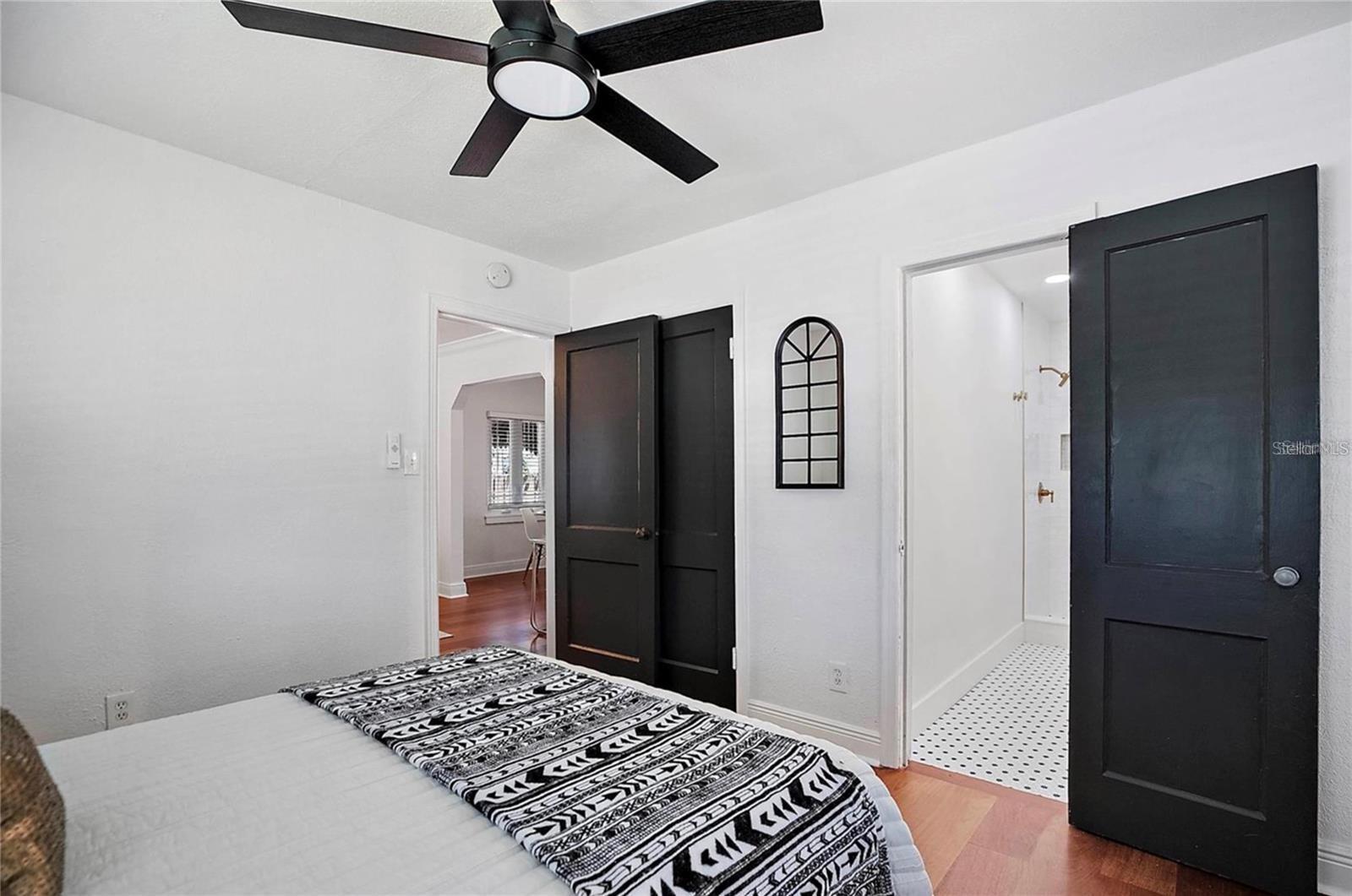 Image 17 of 24 For 3625 15th Street N