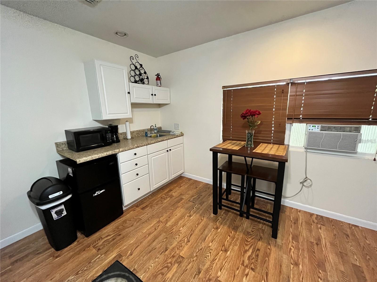 Image 11 of 16 For 6718 Kingswood Drive N