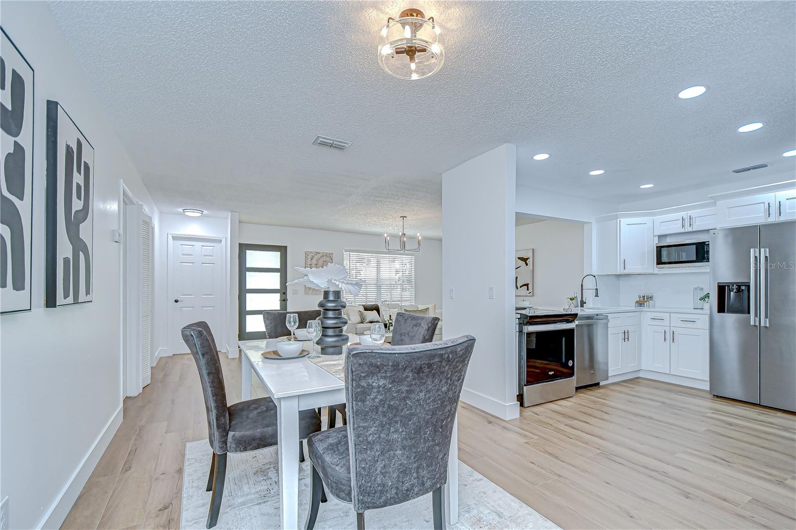 Image 13 of 35 For 4605 Loughman Street
