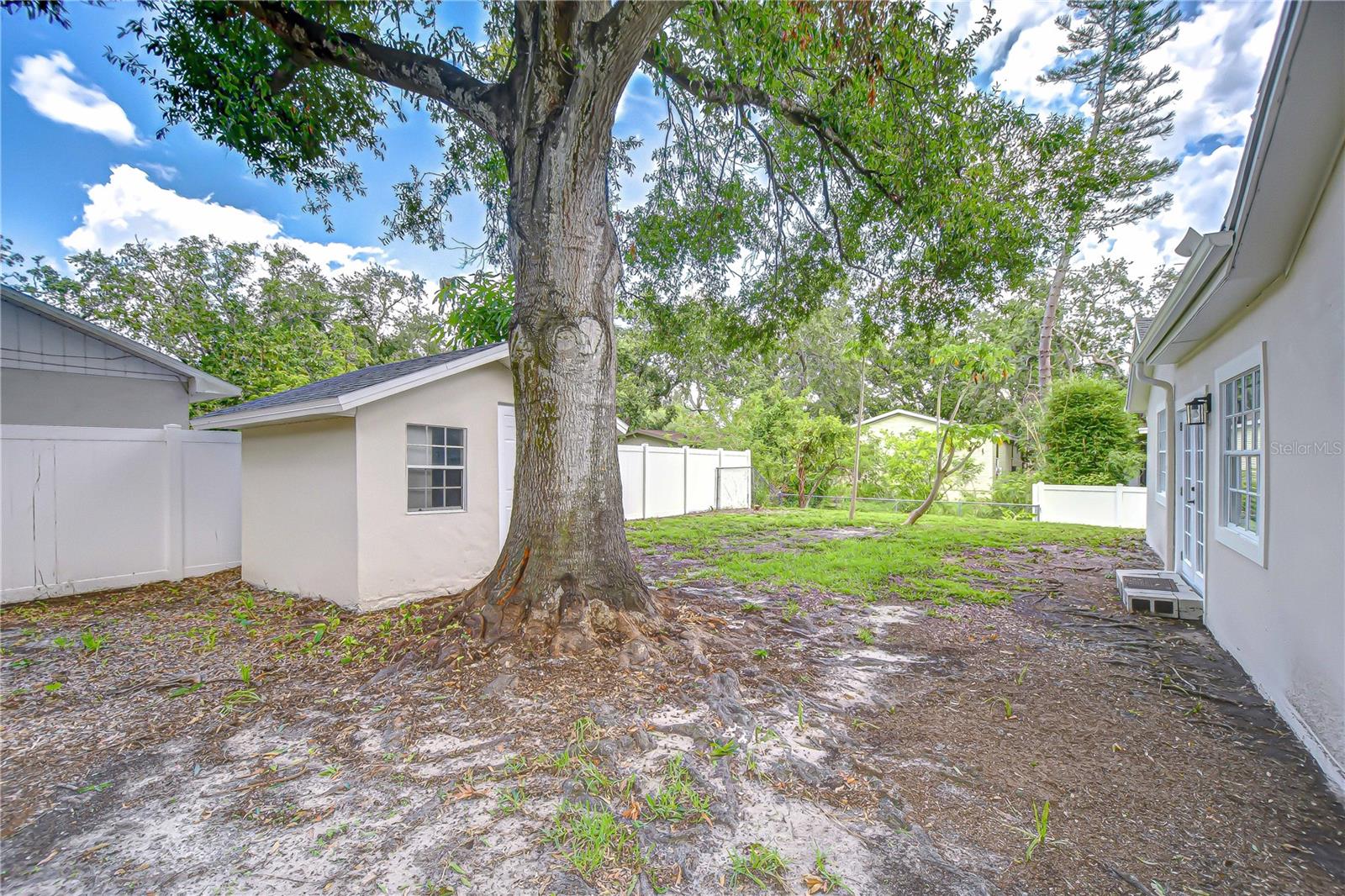 Image 31 of 35 For 4605 Loughman Street