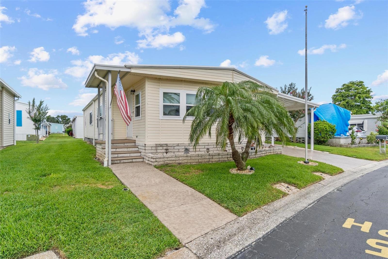 Image 3 of 29 For 12501 Ulmerton Road 110