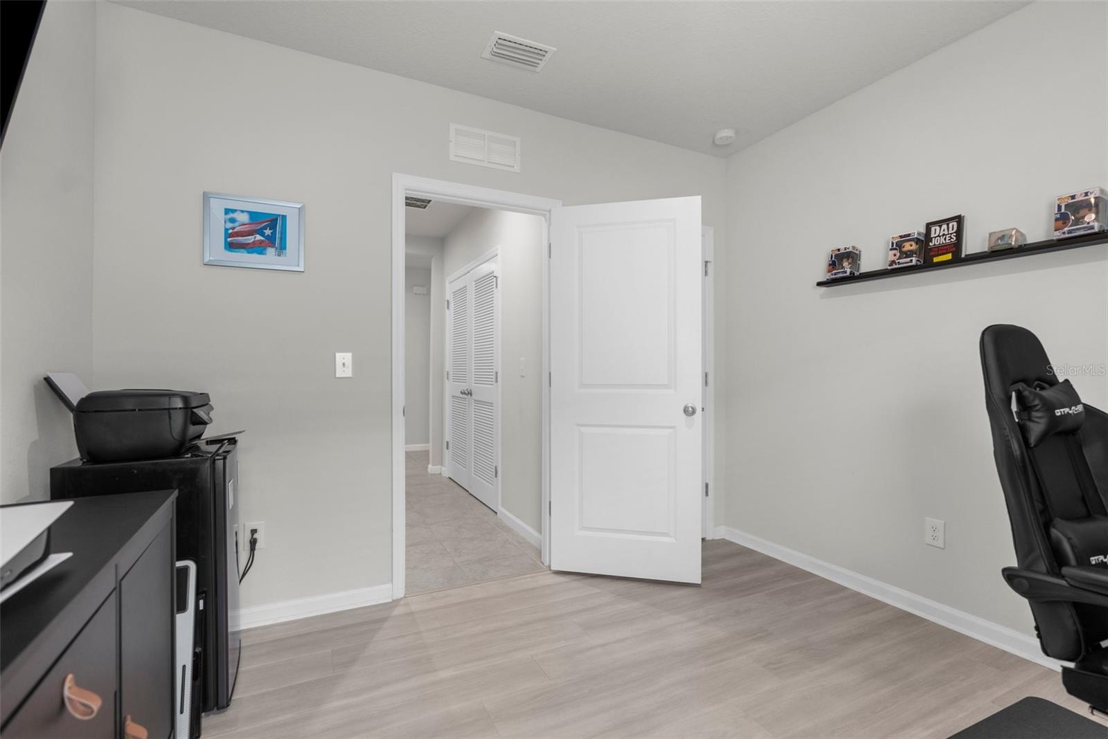Listing photo id 16 for 14532 Whitewater Way