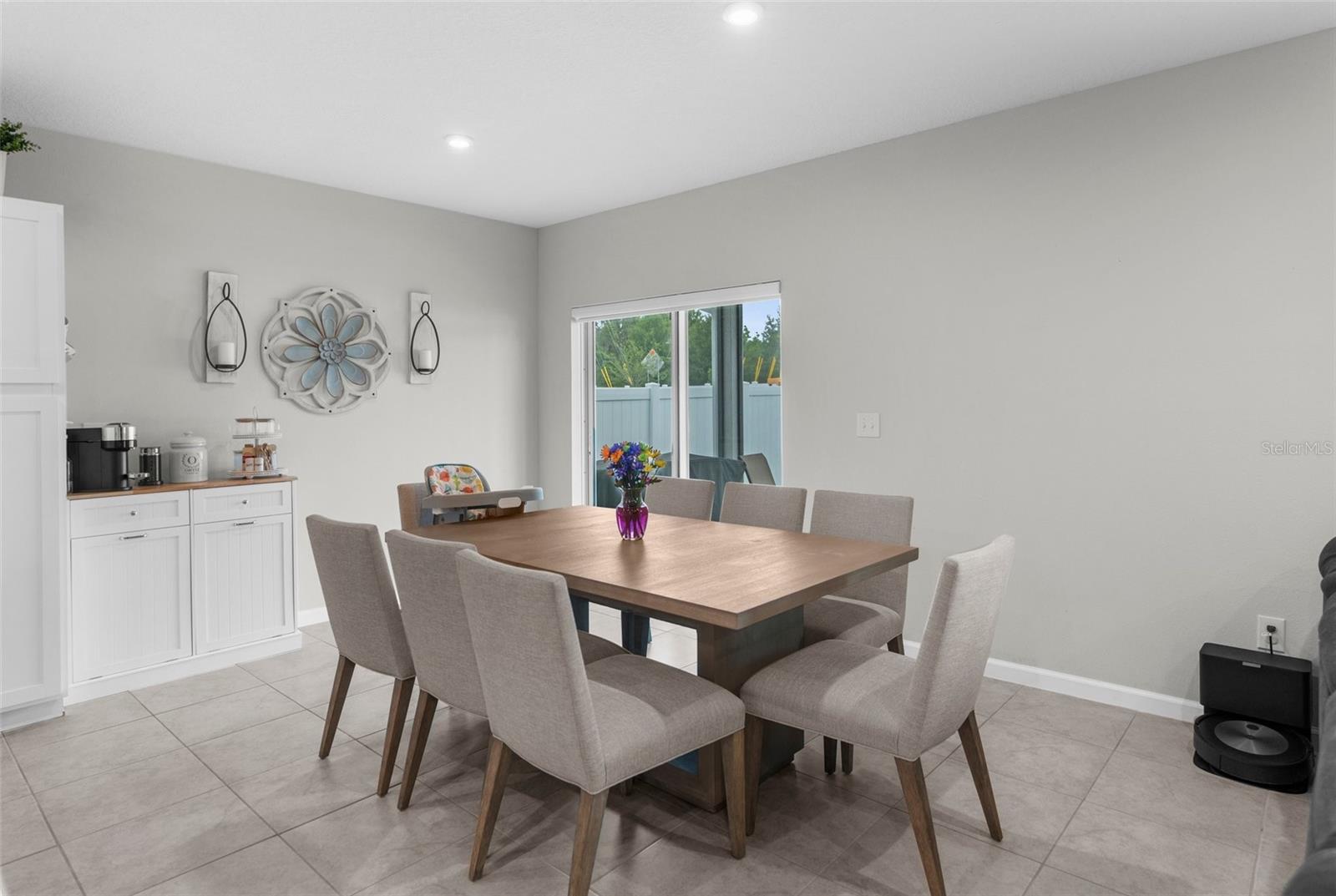 Listing photo id 28 for 14532 Whitewater Way