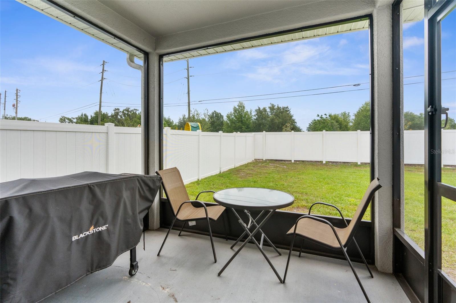 Listing photo id 37 for 14532 Whitewater Way