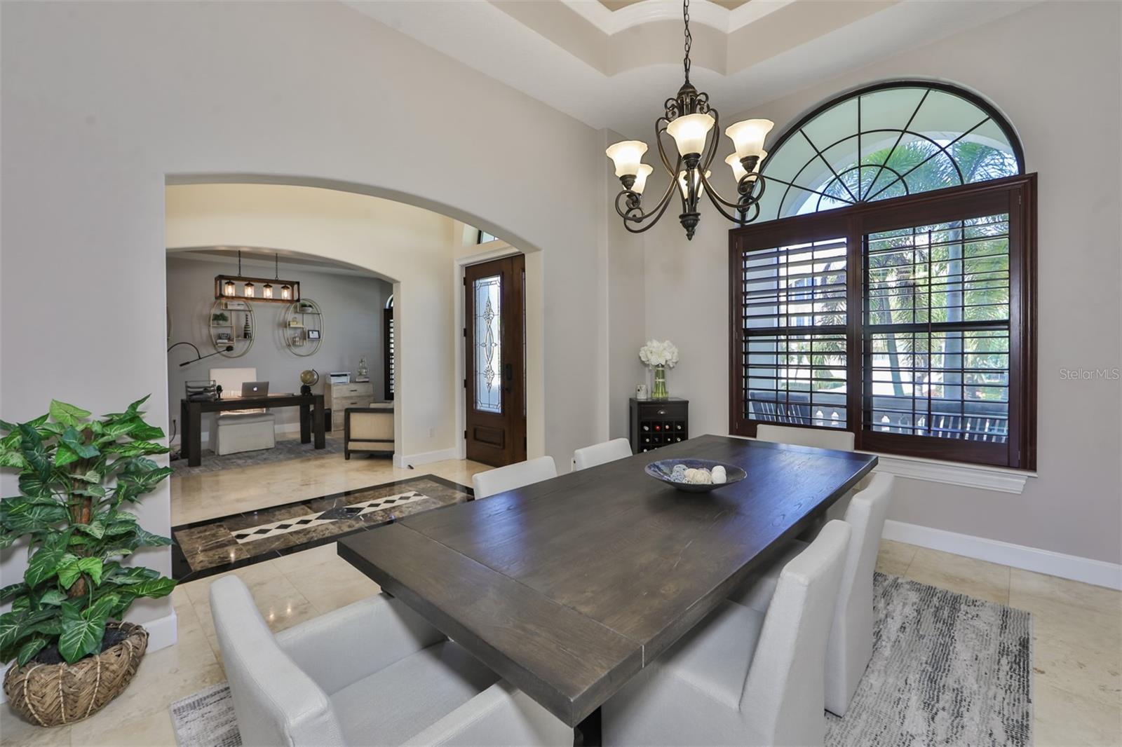 Image 15 of 81 For 912 Symphony Beach Lane