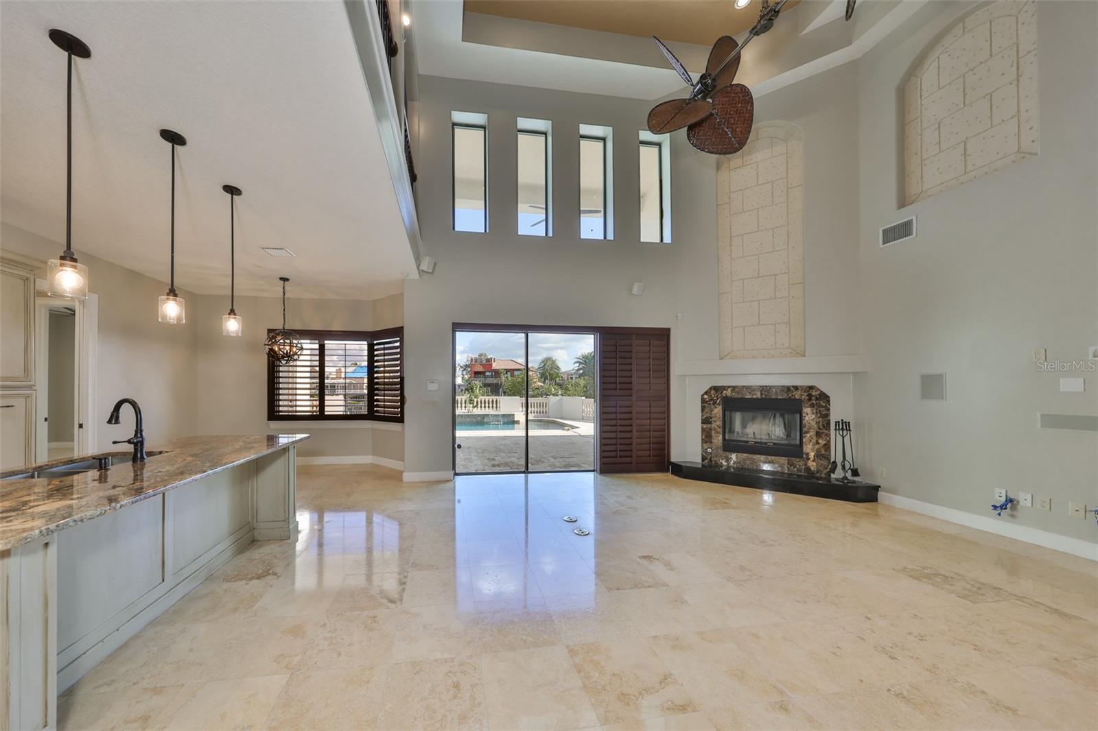 Image 19 of 81 For 912 Symphony Beach Lane