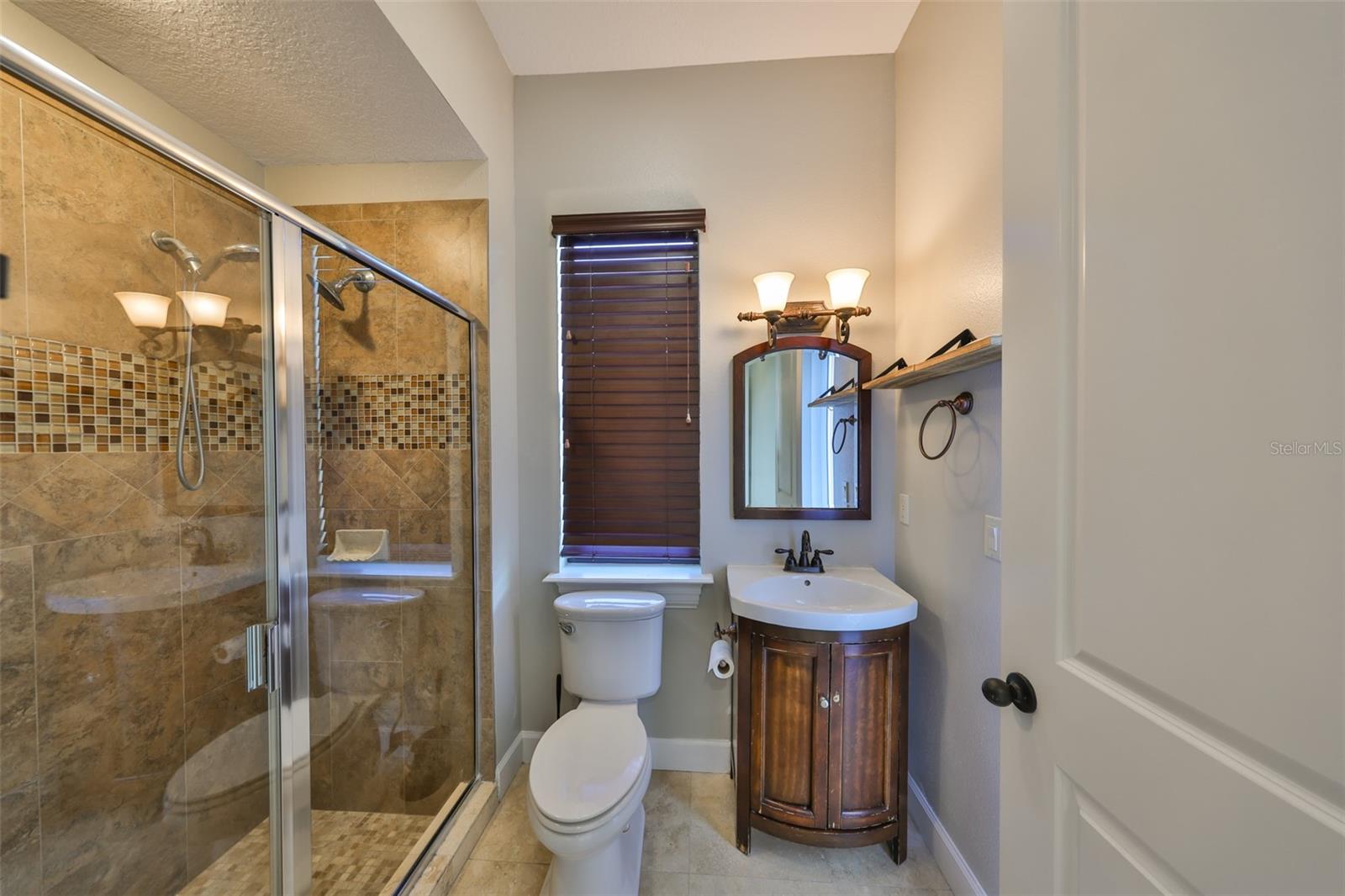 Image 40 of 81 For 912 Symphony Beach Lane
