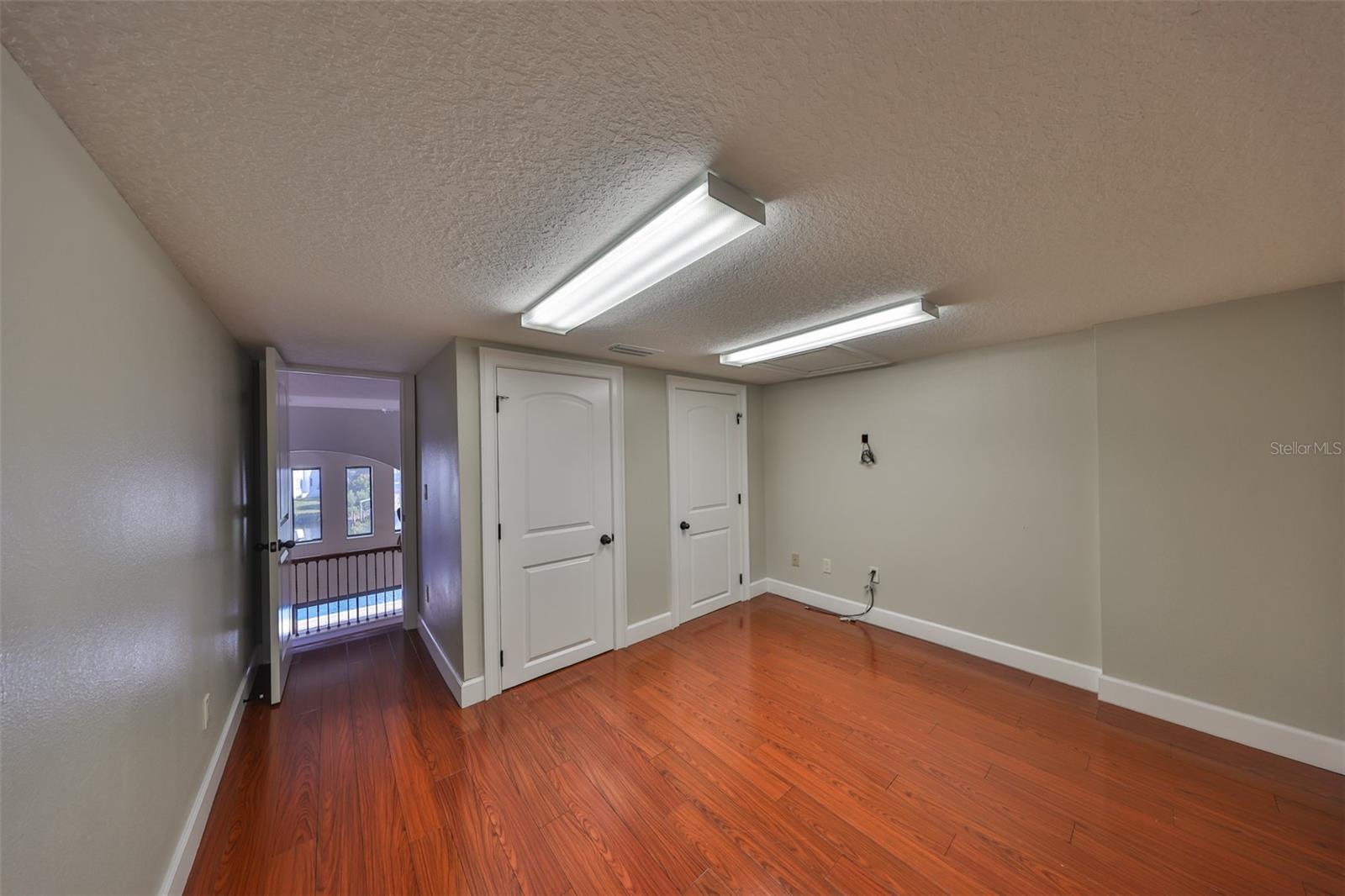 Image 56 of 81 For 912 Symphony Beach Lane