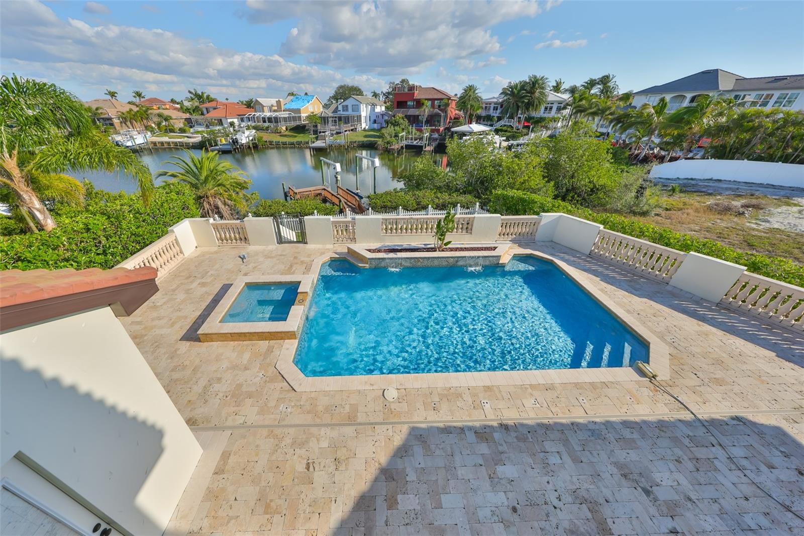 Image 60 of 81 For 912 Symphony Beach Lane