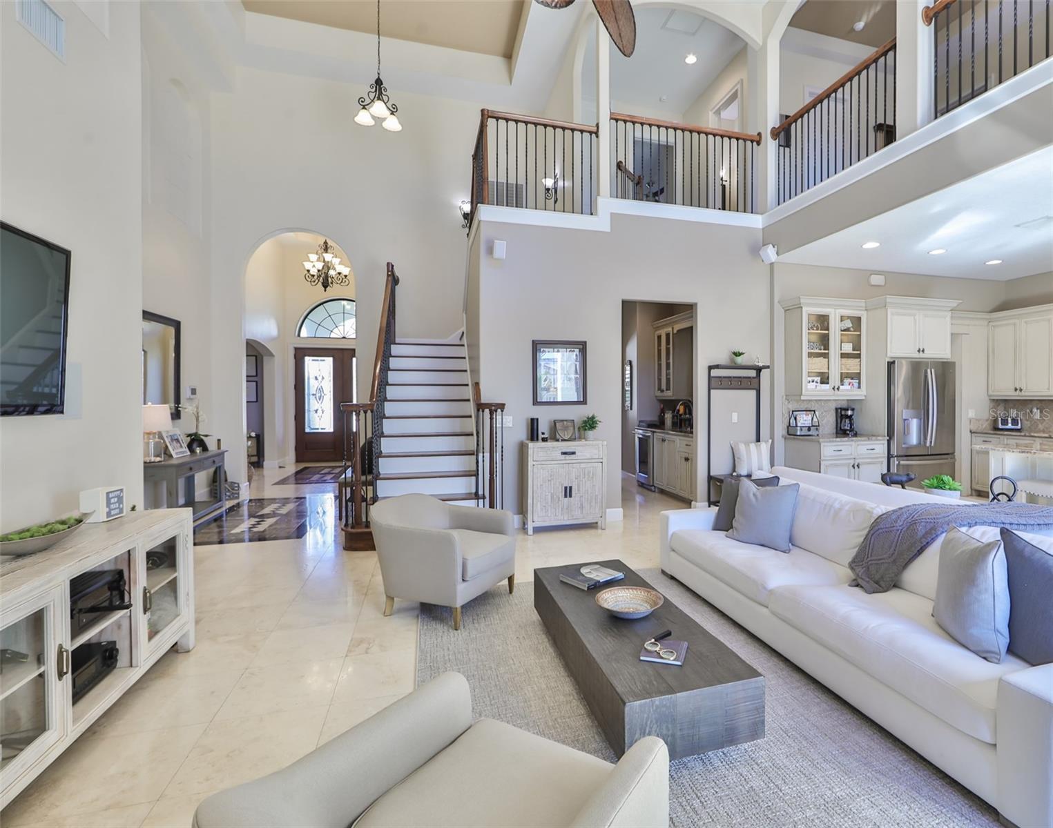 Image 7 of 81 For 912 Symphony Beach Lane