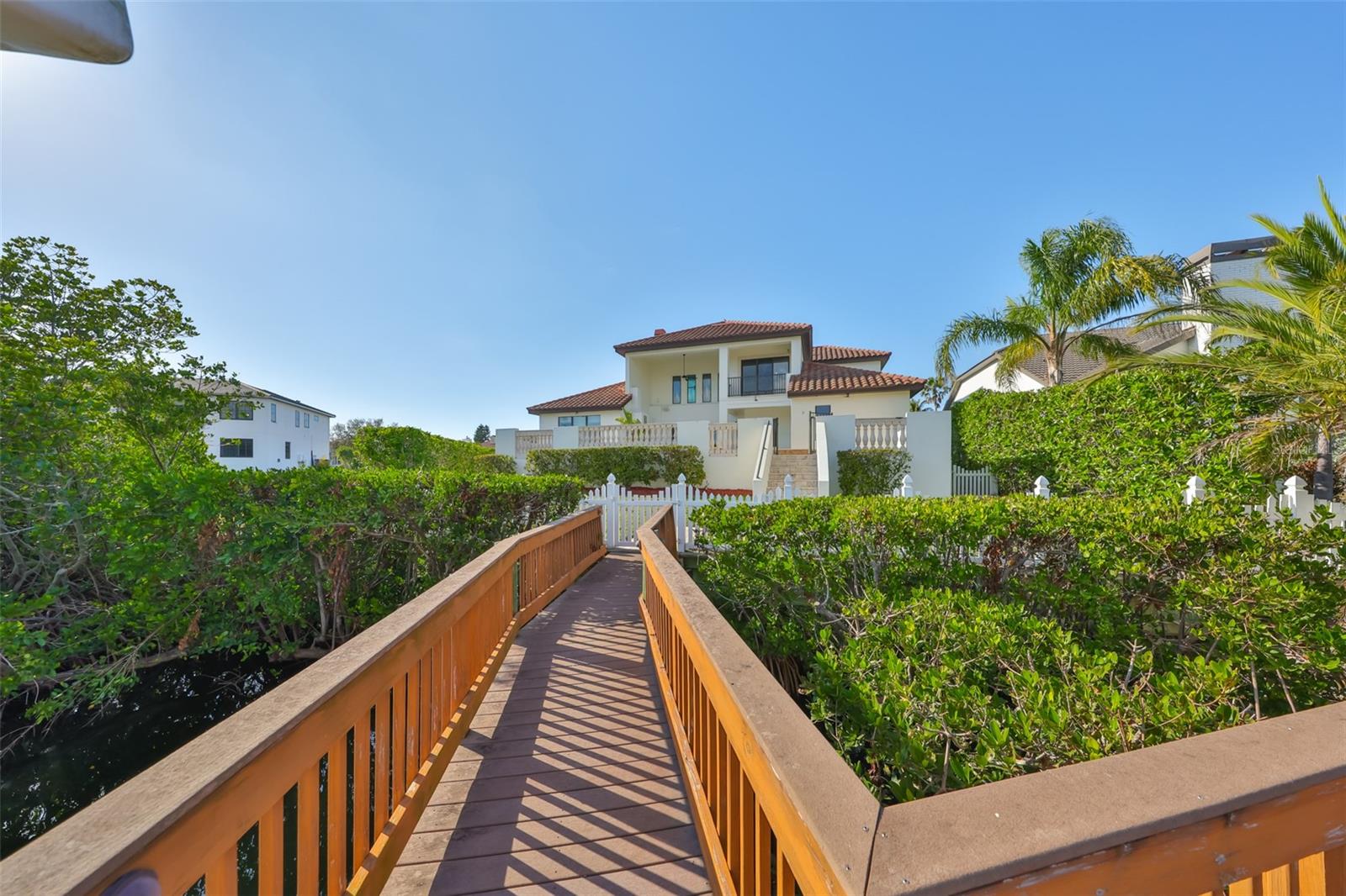 Image 73 of 81 For 912 Symphony Beach Lane