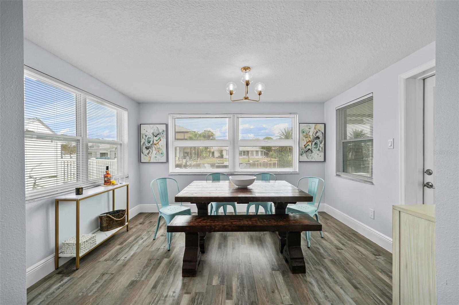 Image 11 of 49 For 13704 Veronica Drive