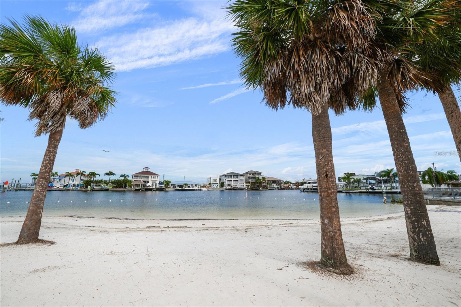 Image 34 of 49 For 13704 Veronica Drive