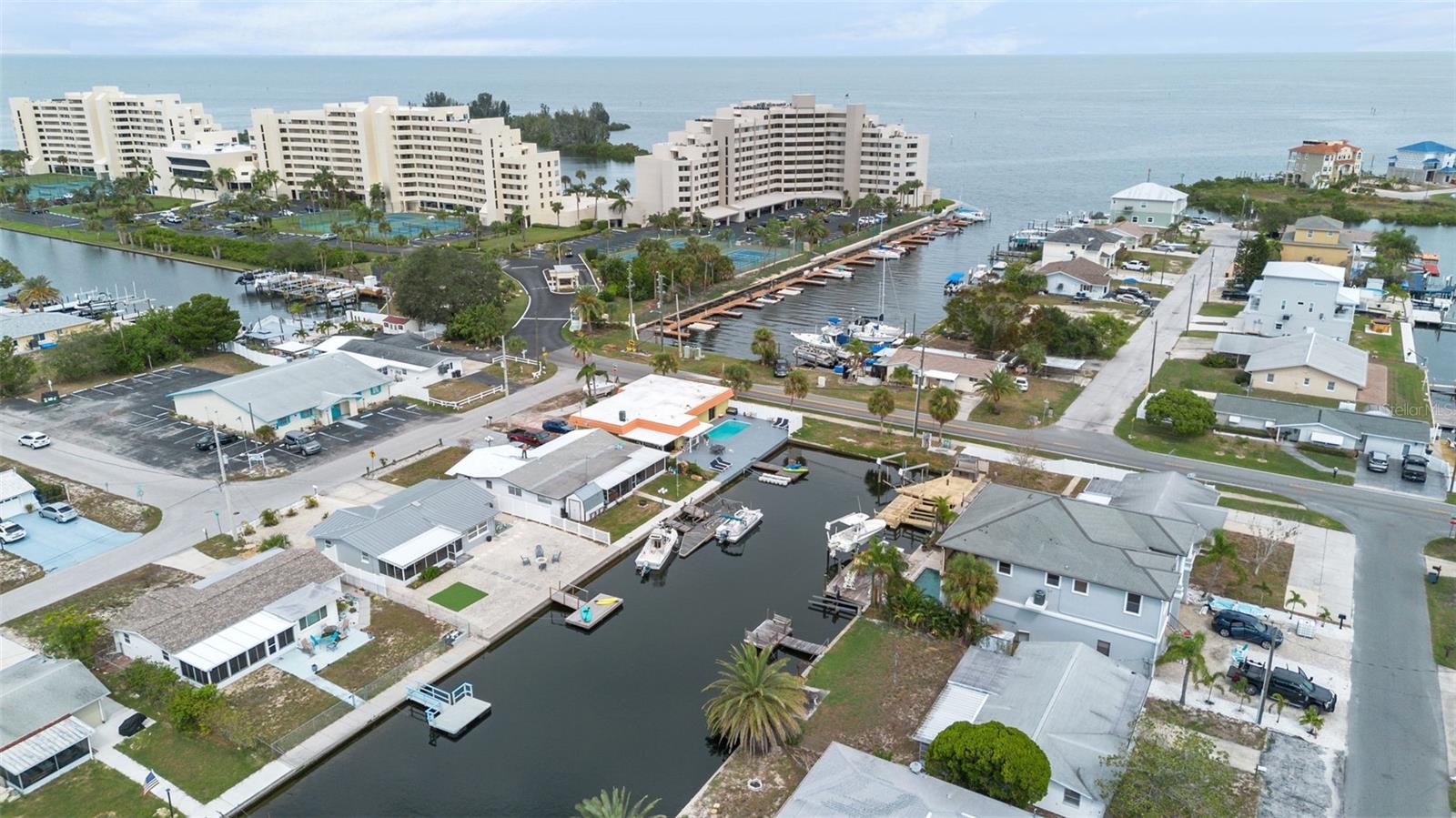 Image 42 of 49 For 13704 Veronica Drive