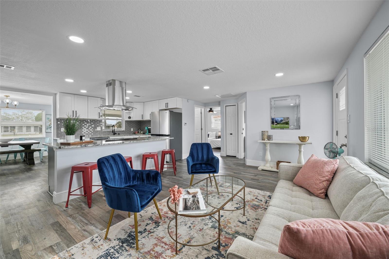 Image 6 of 49 For 13704 Veronica Drive