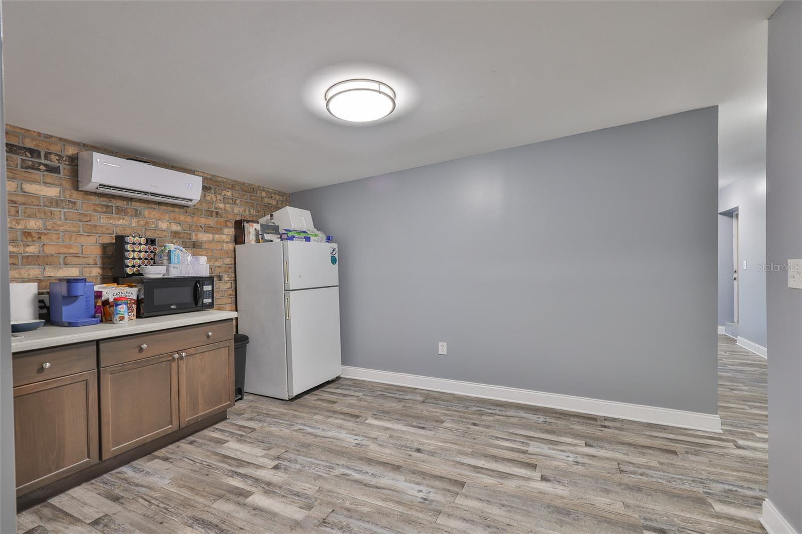Image 16 of 44 For 5030 Denver Street