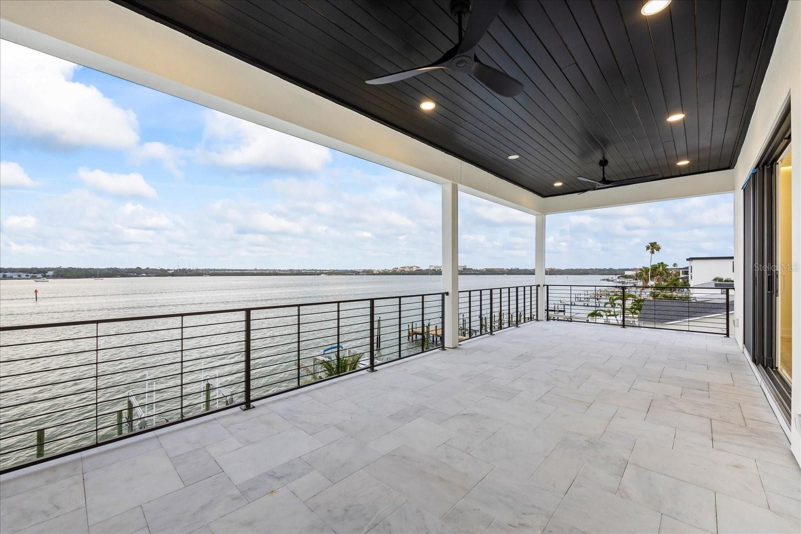 Image 36 of 96 For 820 Bay Point Drive