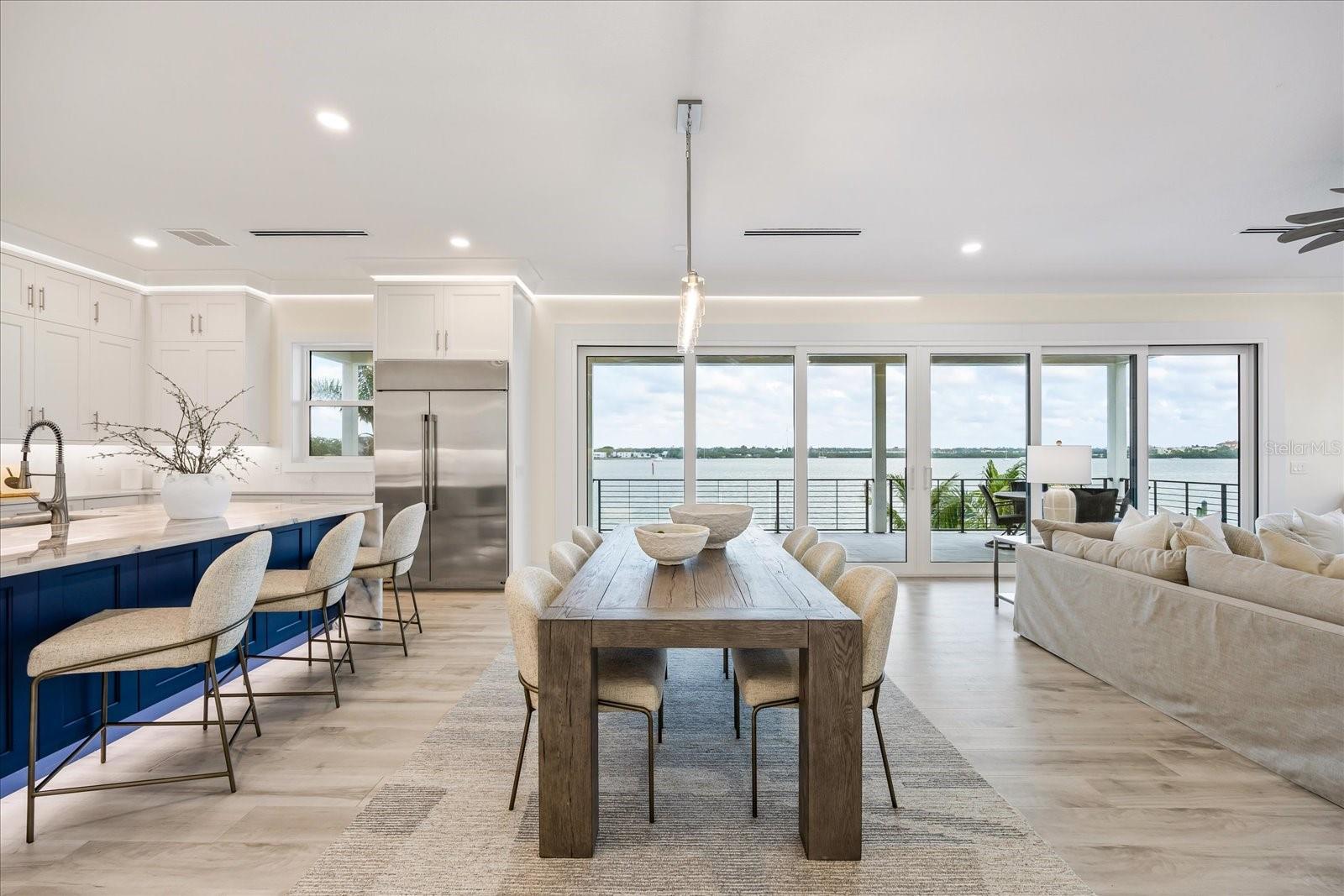 Image 7 of 96 For 820 Bay Point Drive