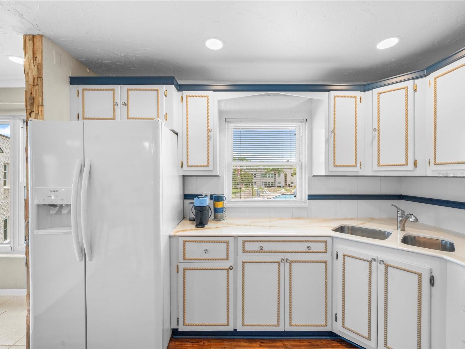 Image 19 of 35 For 213 Fernwood Circle 213