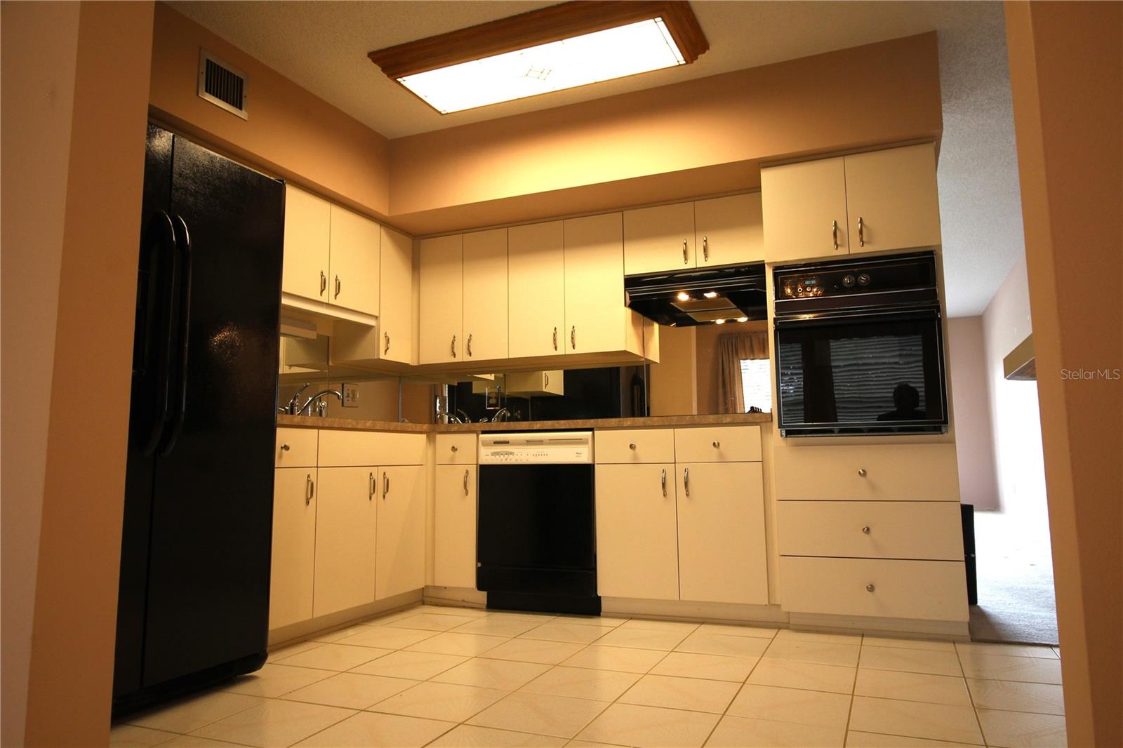 Image 7 of 19 For 2379 Finlandia Lane 55