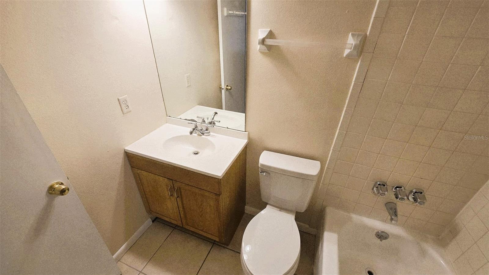 Image 13 of 20 For 2906 Cedaridge Drive