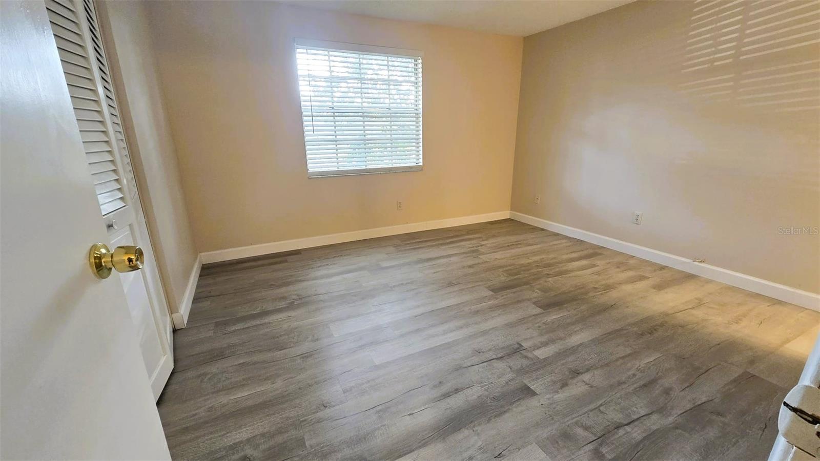 Image 8 of 20 For 2906 Cedaridge Drive