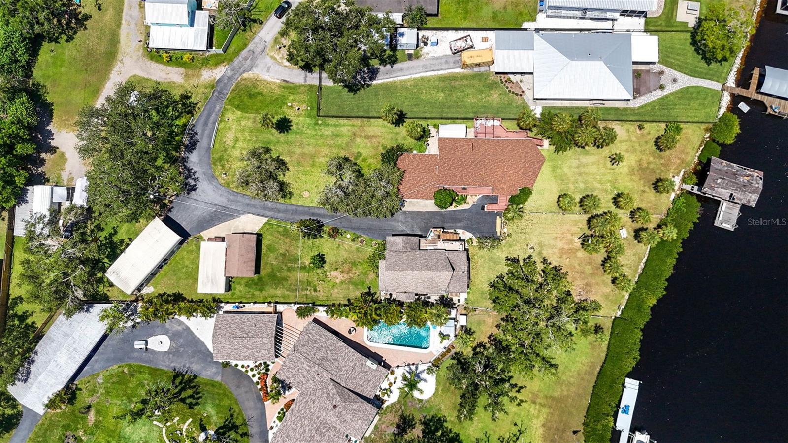Image 16 of 65 For 606 Dickman Drive Sw