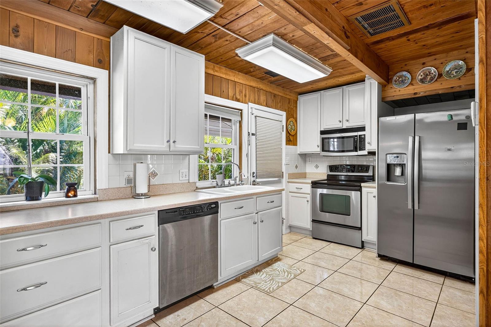 Image 34 of 65 For 606 Dickman Drive Sw
