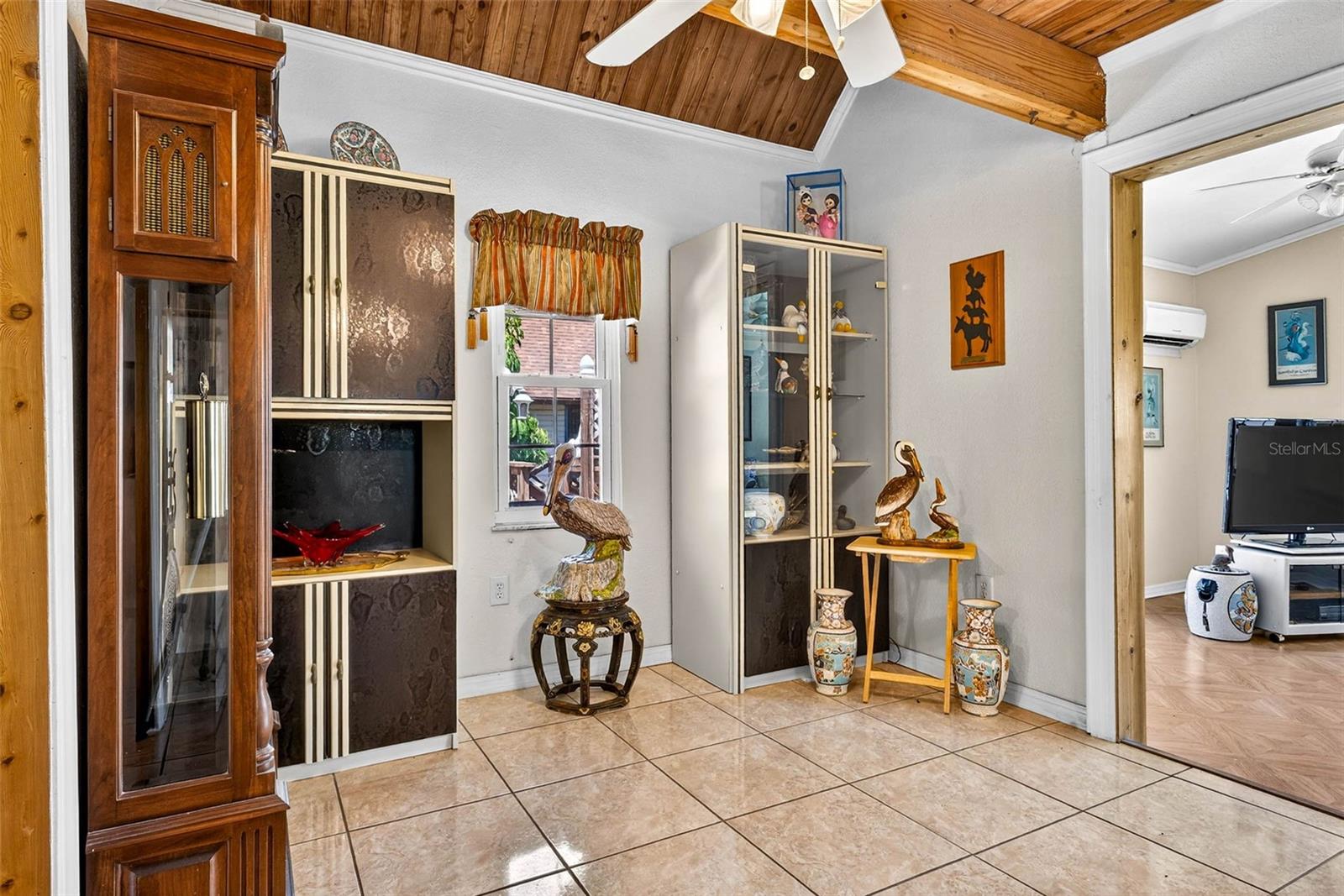 Image 40 of 65 For 606 Dickman Drive Sw