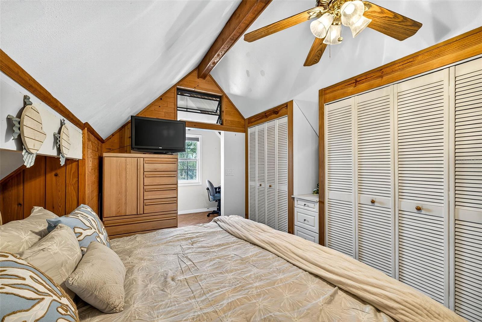 Image 50 of 65 For 606 Dickman Drive Sw