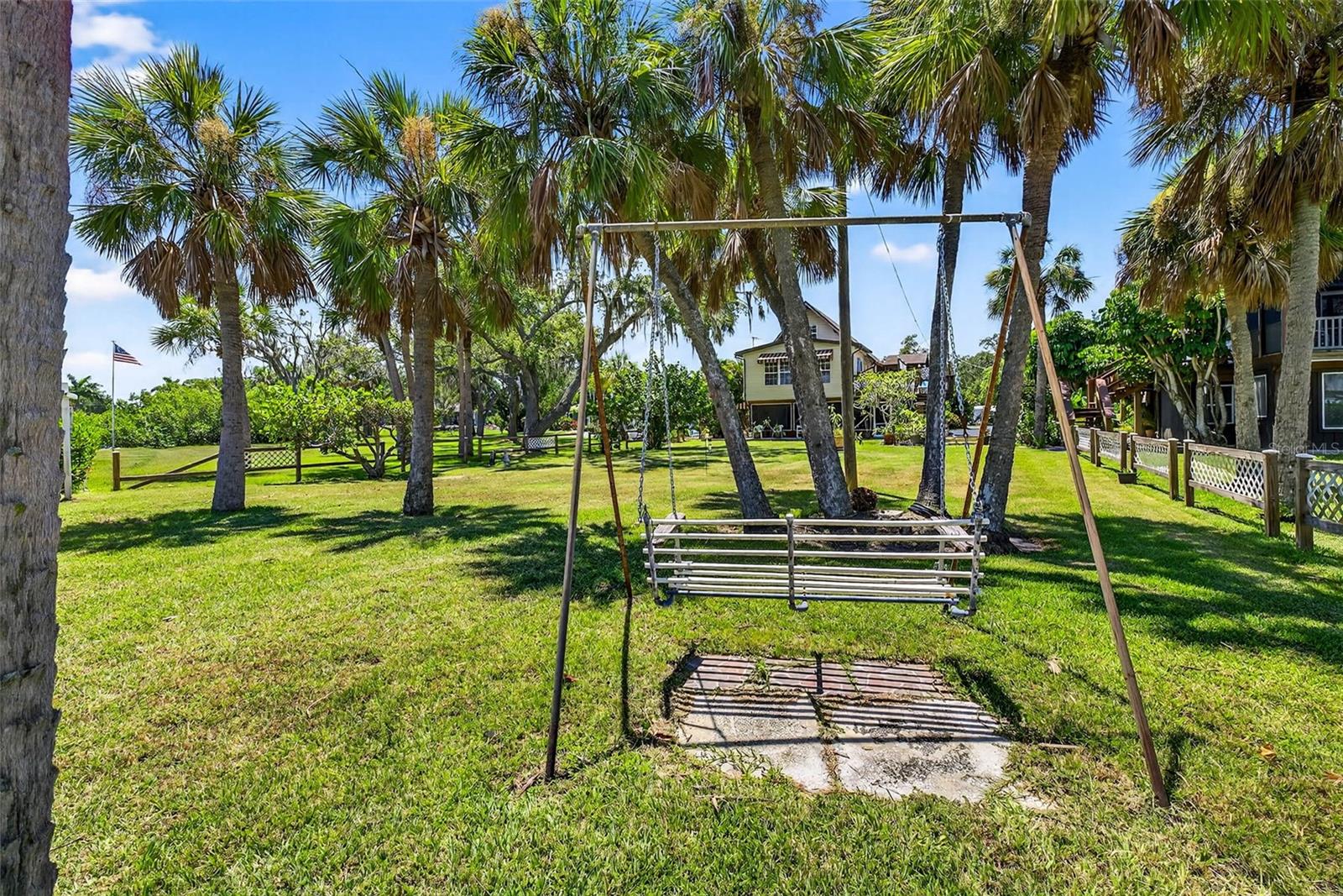 Image 60 of 65 For 606 Dickman Drive Sw