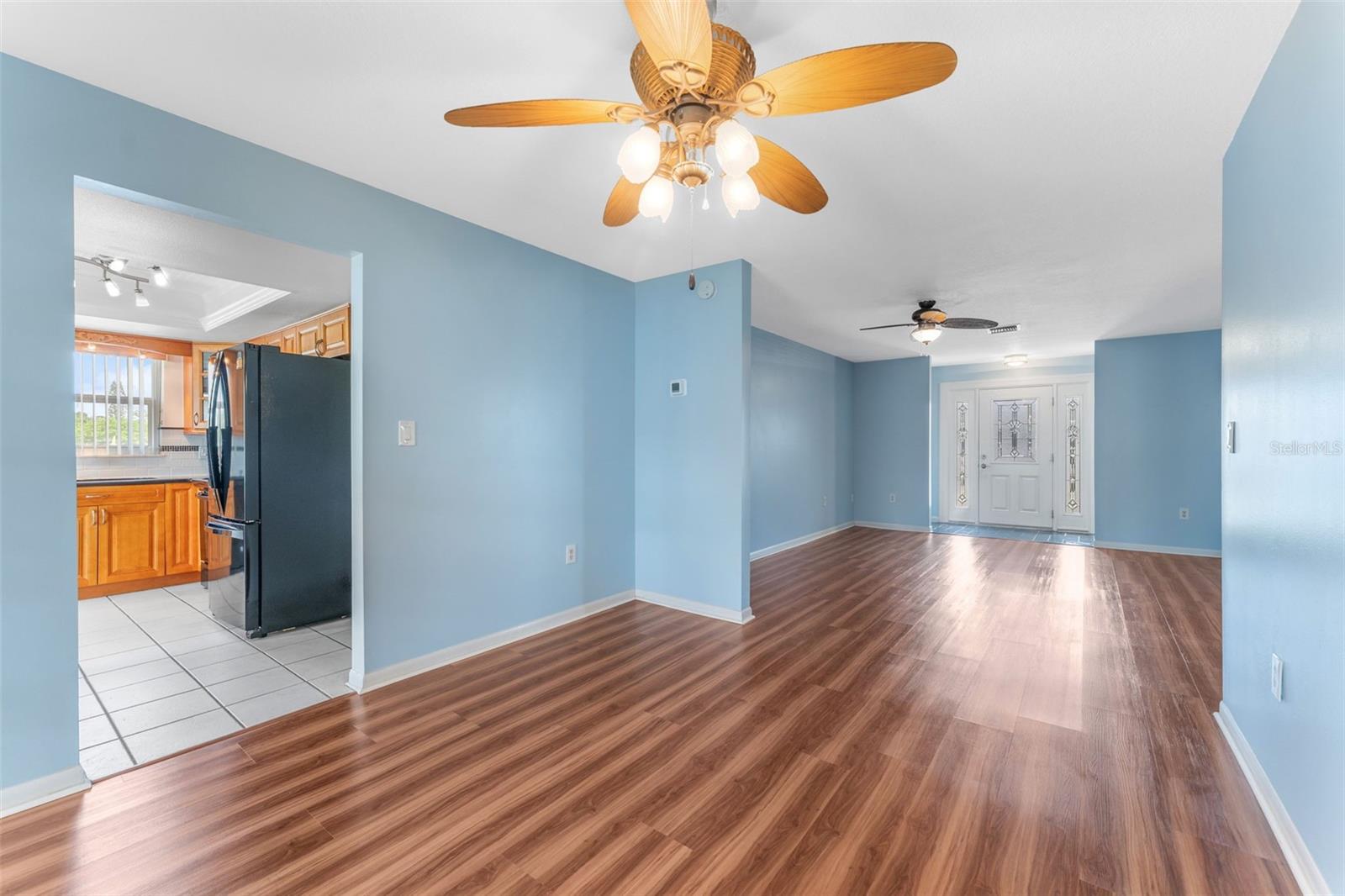 Image 10 of 38 For 5377 Springwood Boulevard
