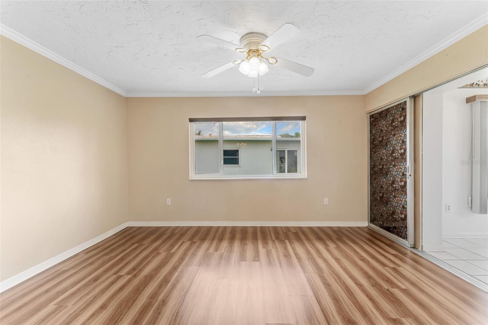 Image 16 of 38 For 5377 Springwood Boulevard