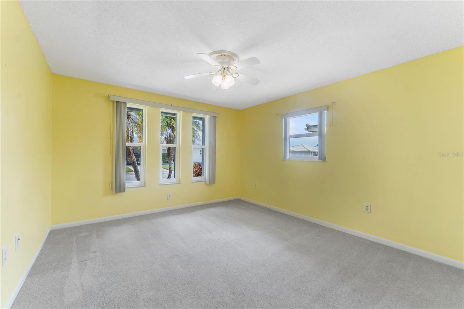 Image 22 of 38 For 5377 Springwood Boulevard