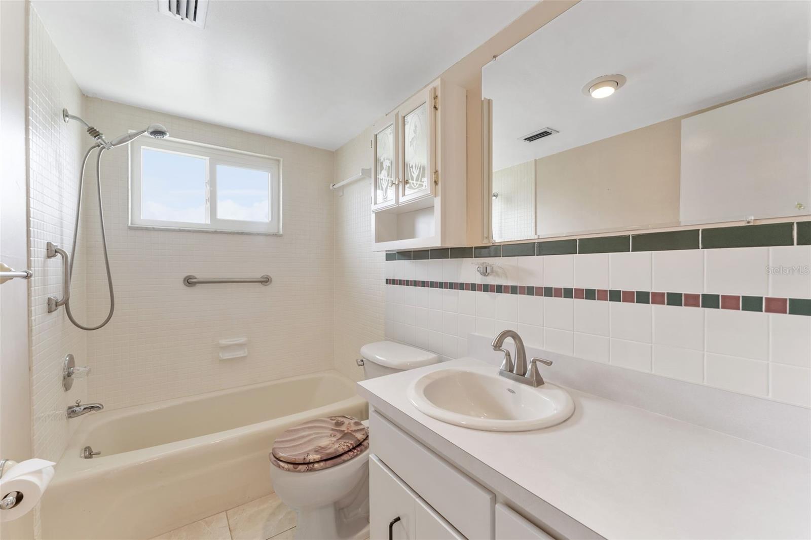 Image 24 of 38 For 5377 Springwood Boulevard