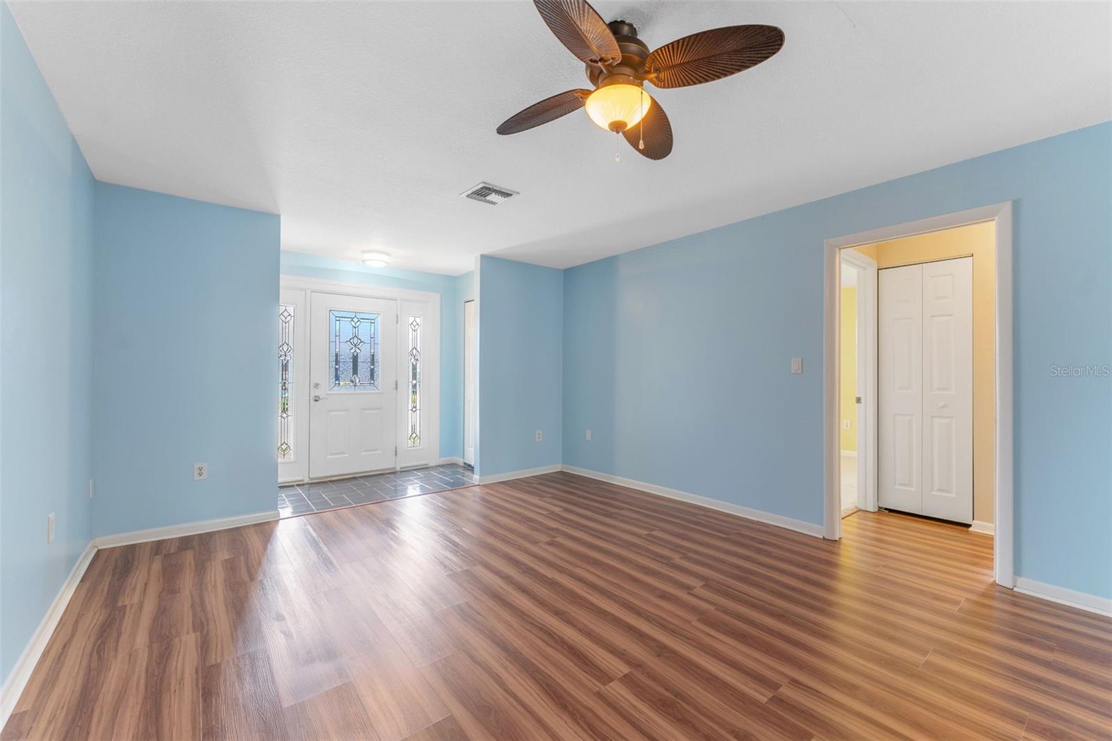 Image 6 of 38 For 5377 Springwood Boulevard