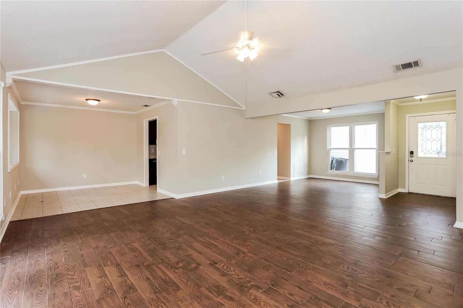 Image 3 of 16 For 609 San Robar Drive