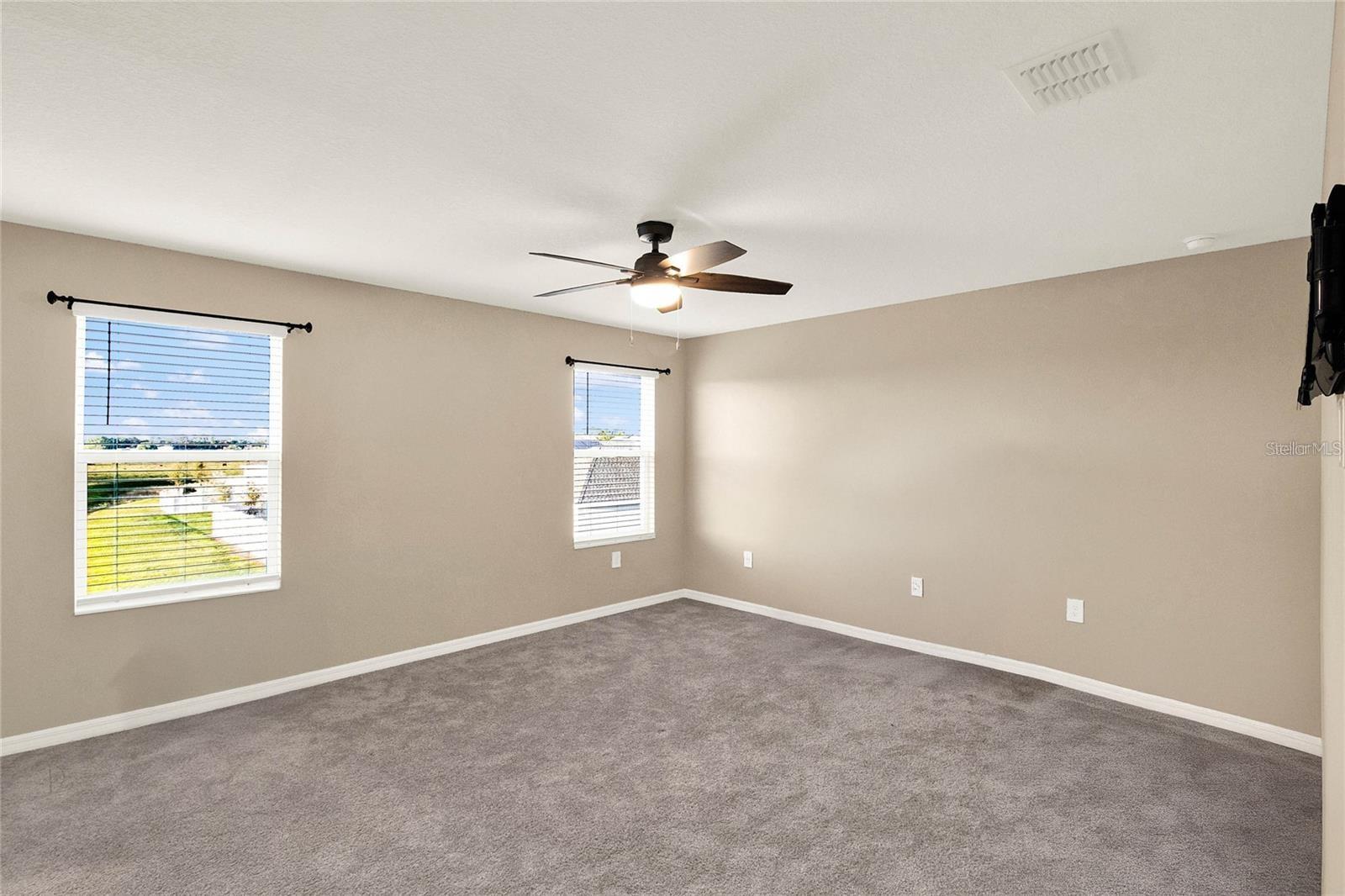 Image 19 of 45 For 271 Inman Boulevard